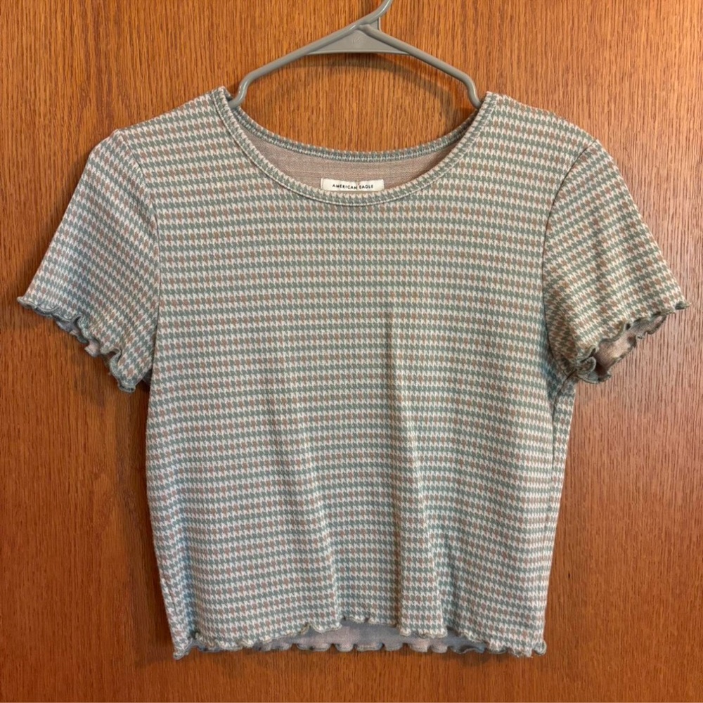 American Eagle Outfitters Houndstooth Baby Tee
